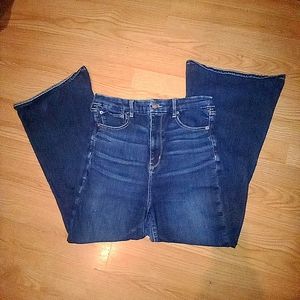 American Eagle CurvyHighestRise.Flare
